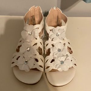 Girl’s White Sandals